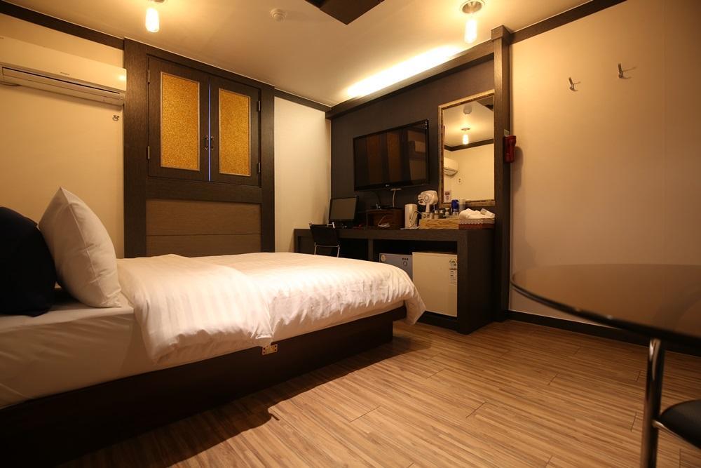 Hera Motel Daejeon Exterior photo